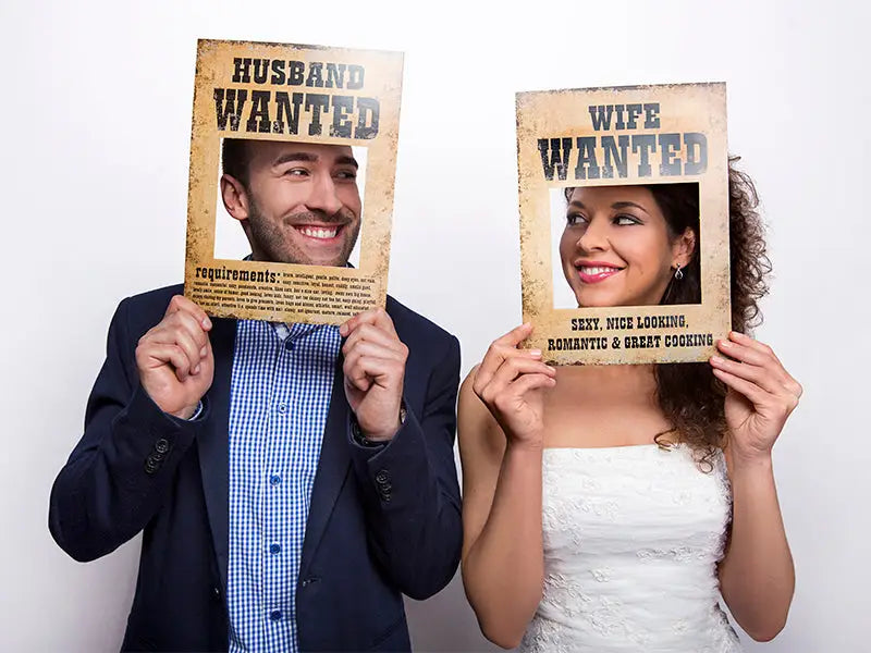 Skyltar ’Husband Wanted’ och ’Wife Wanted’ 2-pack